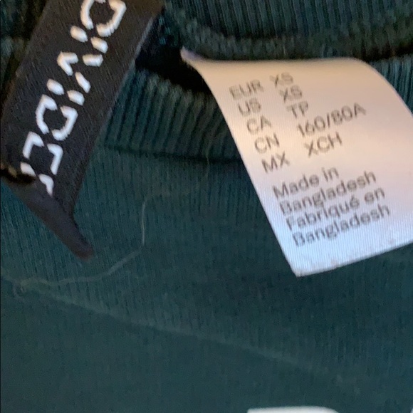 green h&m crew neck - Picture 2 of 3
